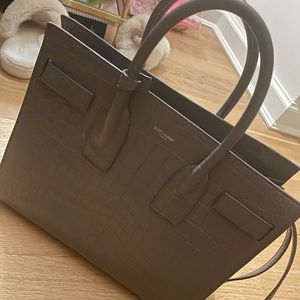 CLASSIC SAC DE JOUR IN GRAY LEATHER